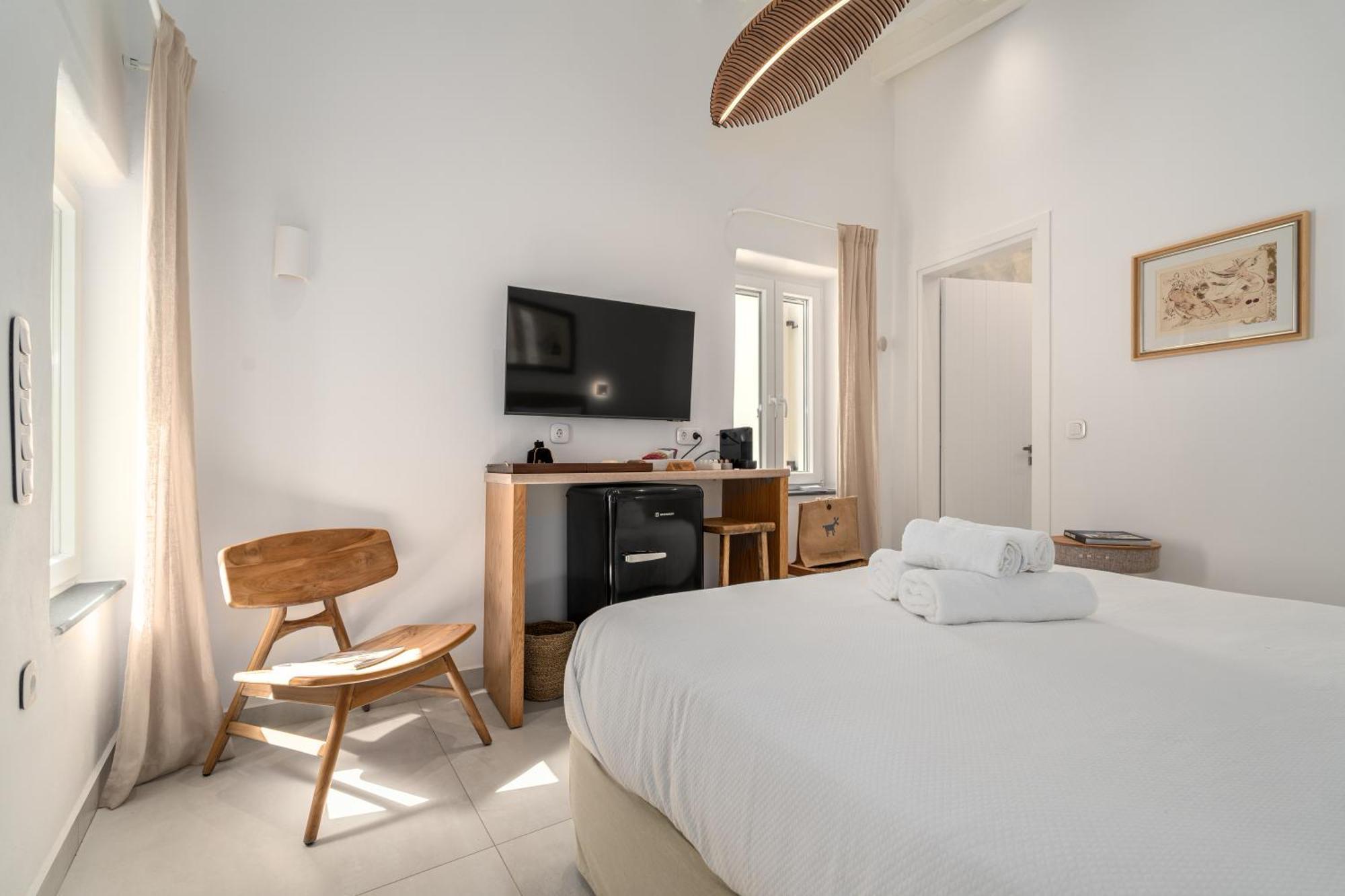 Rabagas Suites - In The Heart Of Sifnos アポロニア エクステリア 写真